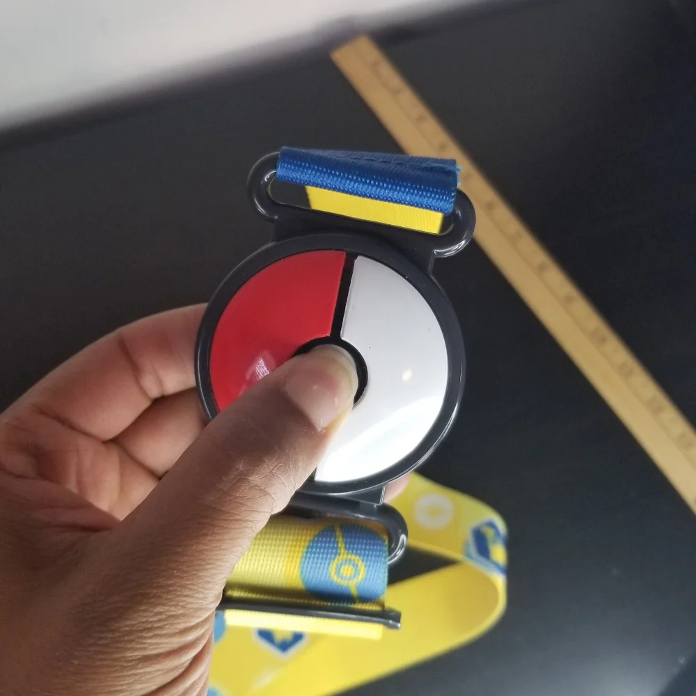 Pokemon Clip Go Belt Transport Ball Pikachu